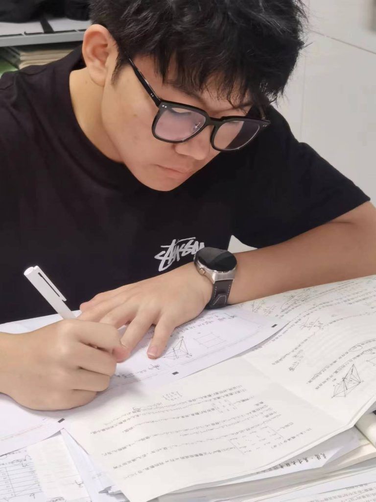 湖南湘潭博纳皮皮复读班清明假期这样过